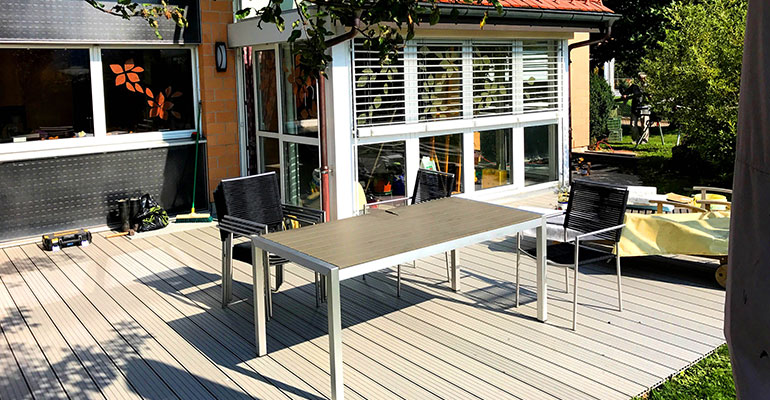 Uma variedade personalizada de design de placas de deck ao ar livre | material WPC